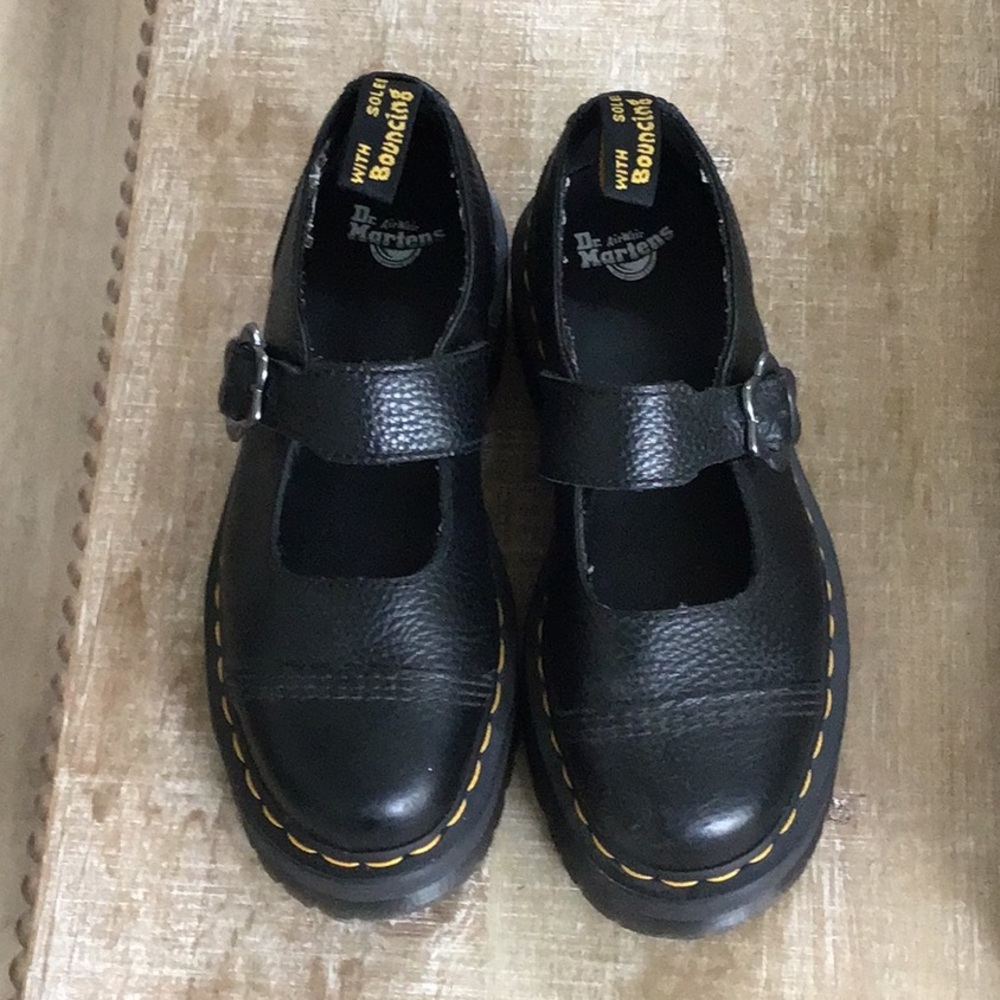 Dr. Martens Mary Janes, black, like new condition, size 7